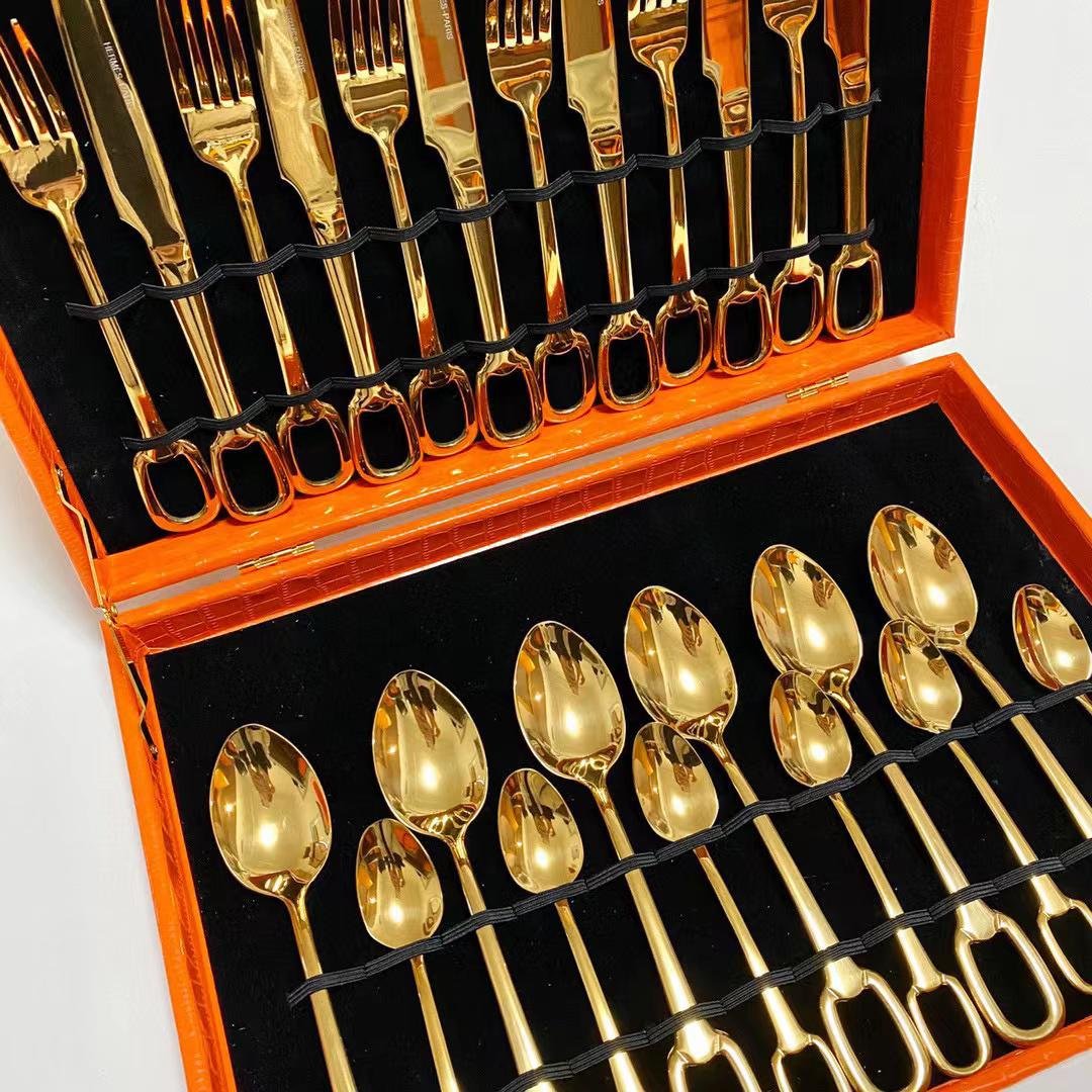 Hermes cutlery set for six people, Gold or Silver - Image 4 of 4