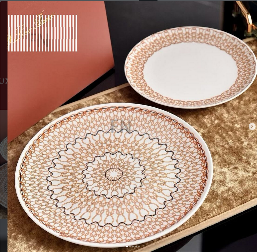 Loro Piana set of two plates 20cm and 27 cm - Loro Piana Plates | Buy Online in UAE